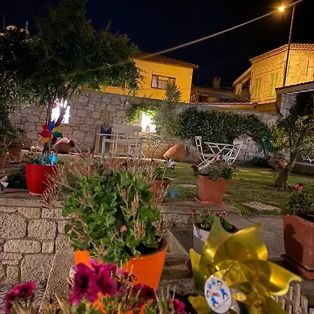 Demir Alacati Otel *