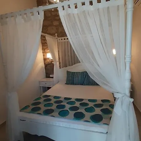 Otel Demir Alacati *