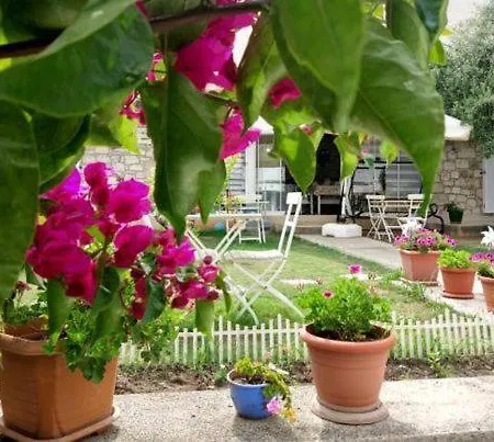 Demir Alacati Otel
